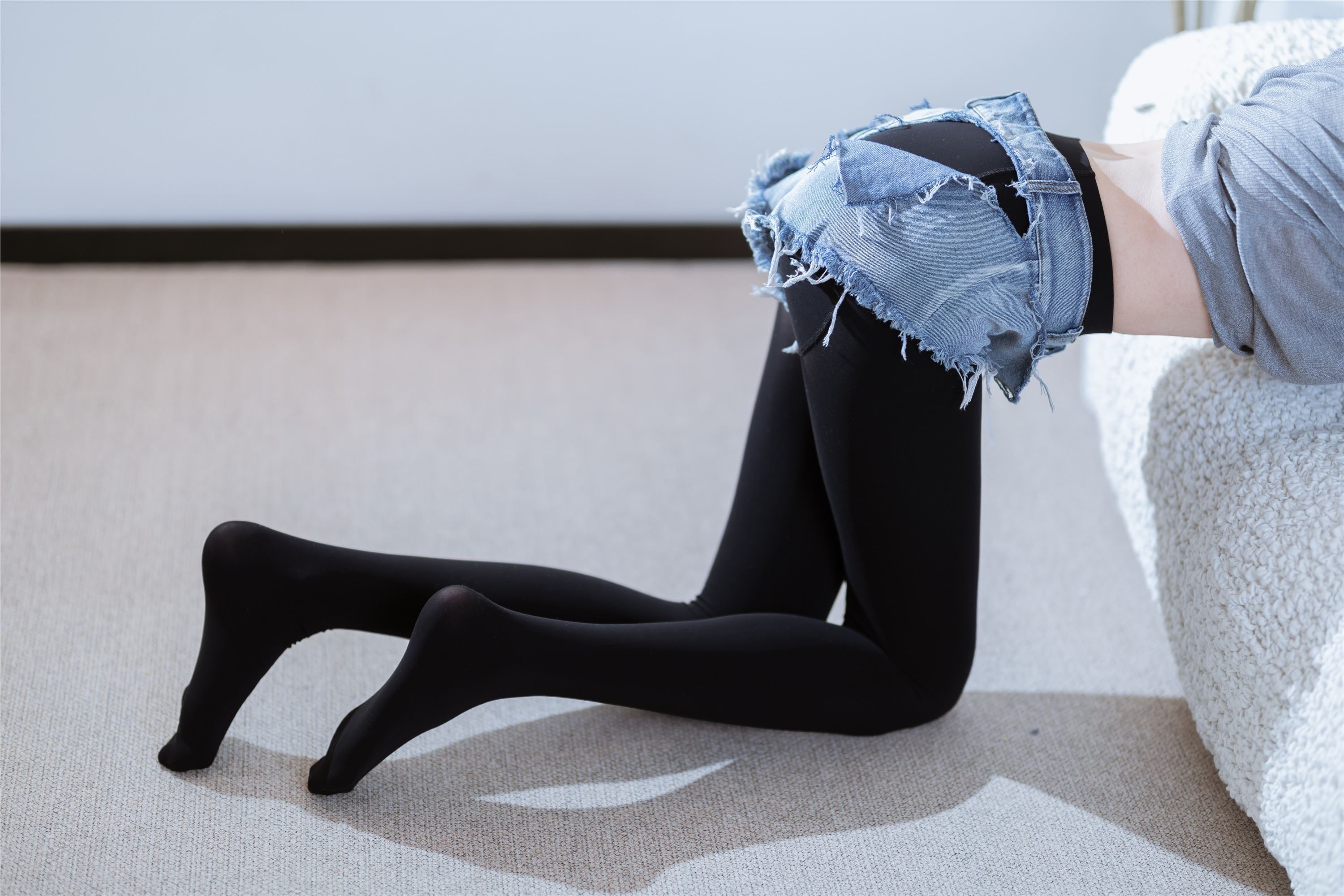 许岚LAN – NO.027 半透毛衣